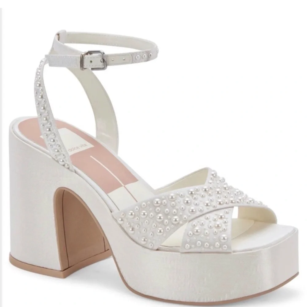Dolce Vita Wessi Platform Sandal in Pearl